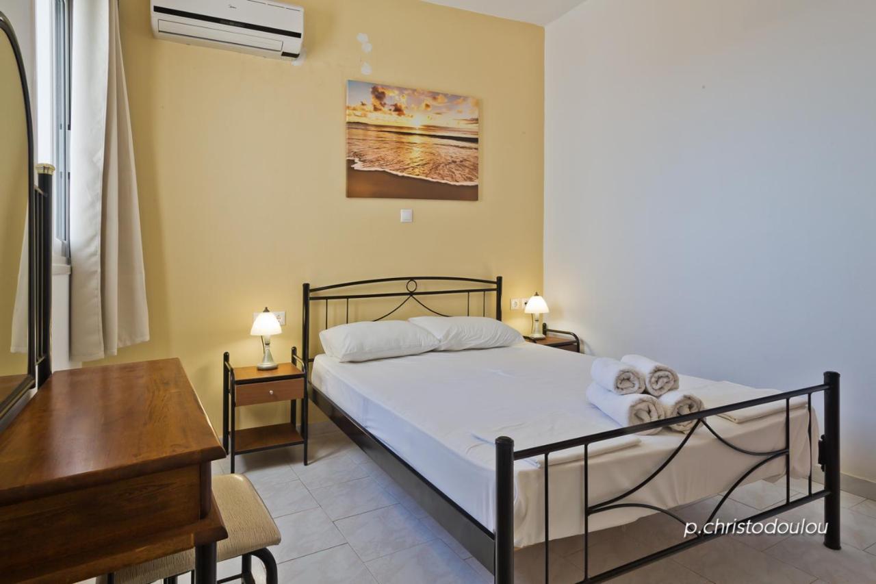 Albatros Studios & Apartments Lefkos  Esterno foto