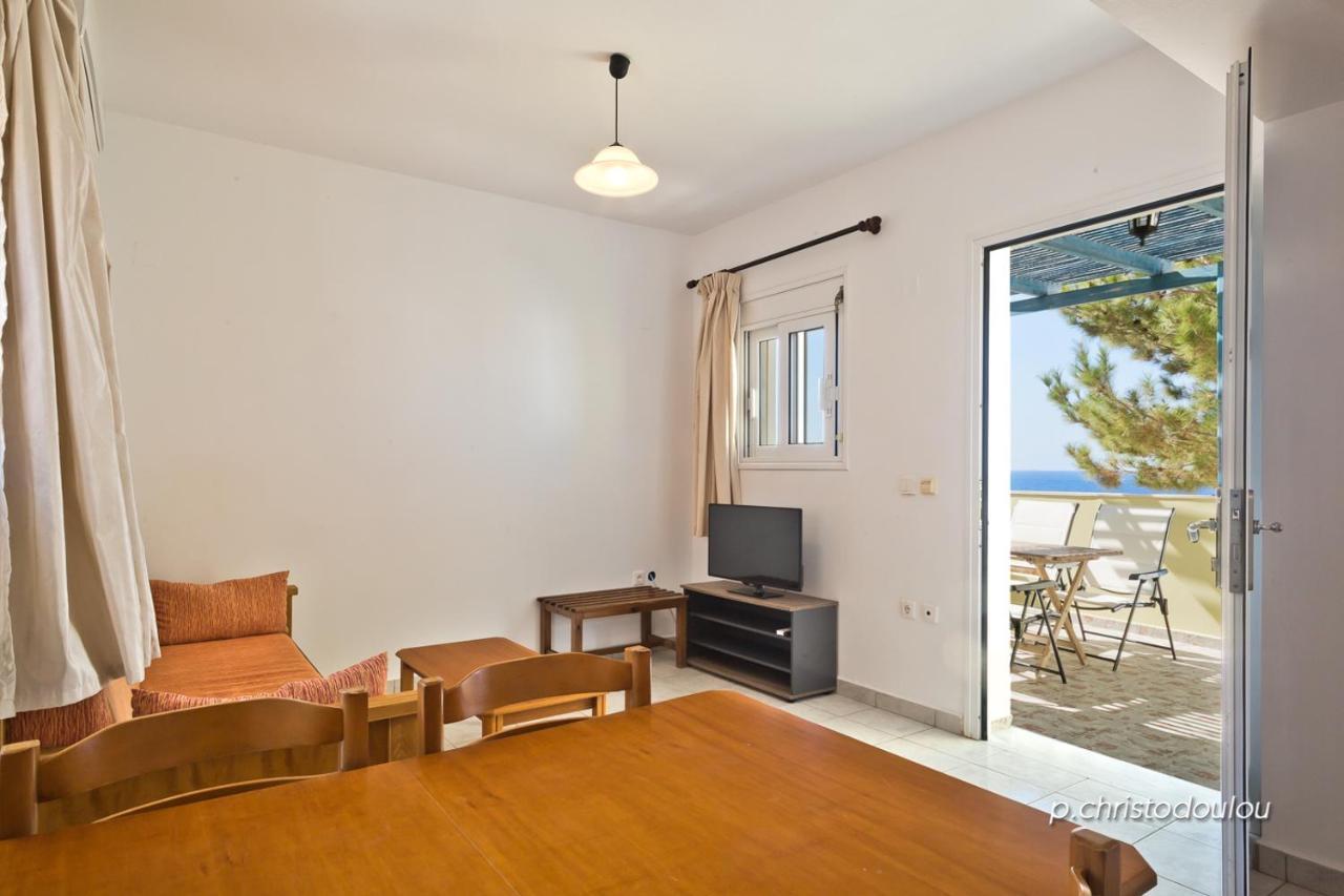 Albatros Studios & Apartments Lefkos  Esterno foto