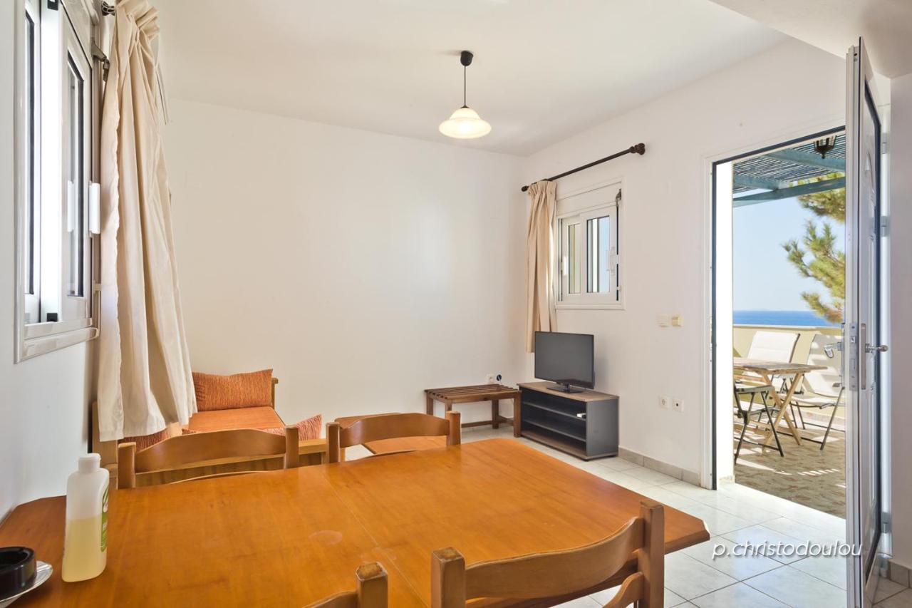Albatros Studios & Apartments Lefkos  Esterno foto